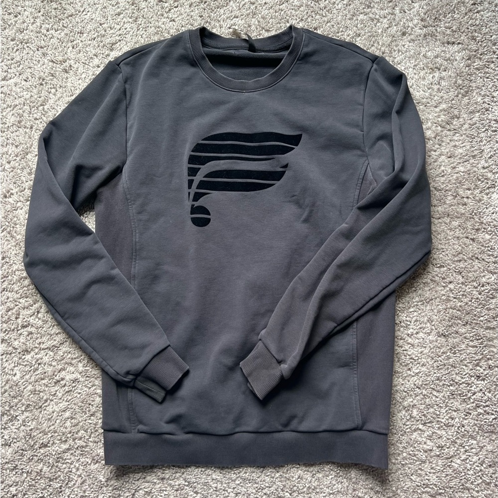 Men's Gray Crewneck Sweater